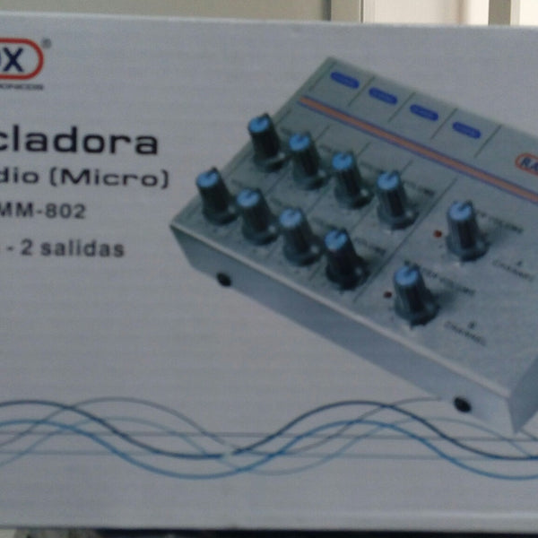 MEZCLADORA DE AUDIO *MICRO 8C 2 SAL. MM802